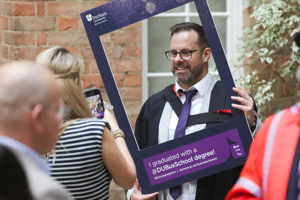 durham_uni's tweet image. We're still reminiscing about last week’s Summer Congregation 2025 celebrations! ☀️🎓
It’s been amazing to celebrate with you — now we’d love to hear what’s next. What exciting plans do you have for the future? 💬👇
#DurhamUni #DurhamGrad25