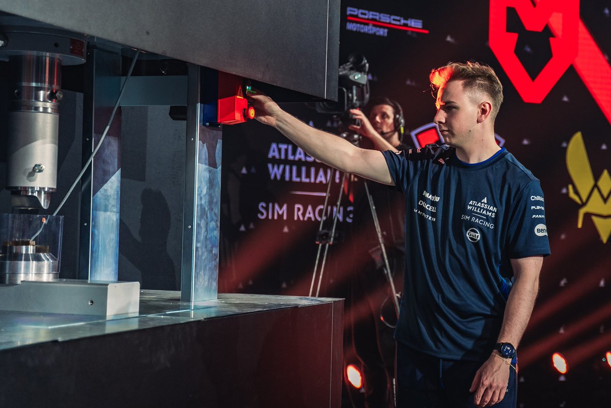 That's P5 in #EWC25 
Some wins and couple podiums this year 😇 
Thanks to the <a href="/WilliamsEsports/">Williams Sim Racing</a> and my teammates. We did nice job 😎 
Hope to see you next time <a href="/EWC_EN/">Esports World Cup</a>!