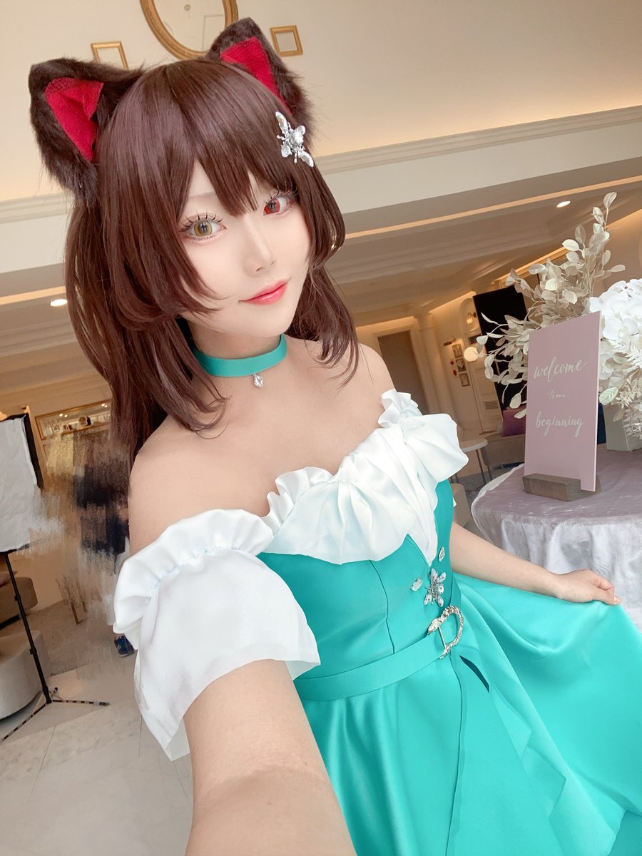 いぬいの7周年ドレスやってきた〜！衣装綺麗にできて満足🥳