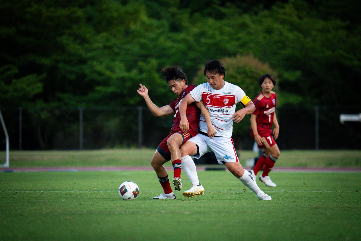 tokyo23official's tweet image. 〜𝙋𝙃𝙊𝙏𝙊 𝙂𝘼𝙇𝙇𝙀𝙍𝙔〜

7/13  2025シーズン関東サッカーリーグ1部 第10節
流通経済大学ドラゴンズ龍ケ崎 🔴 3-2 #東京23FC ⚪️

51分 No.3 #近藤拓海 (1-1)
86分 No.26 #松本健太郎 (2-2)

🔗instagram.com/p/DMFXNZNPlpk/…

#tokyo23fc #LeadingEdogawa