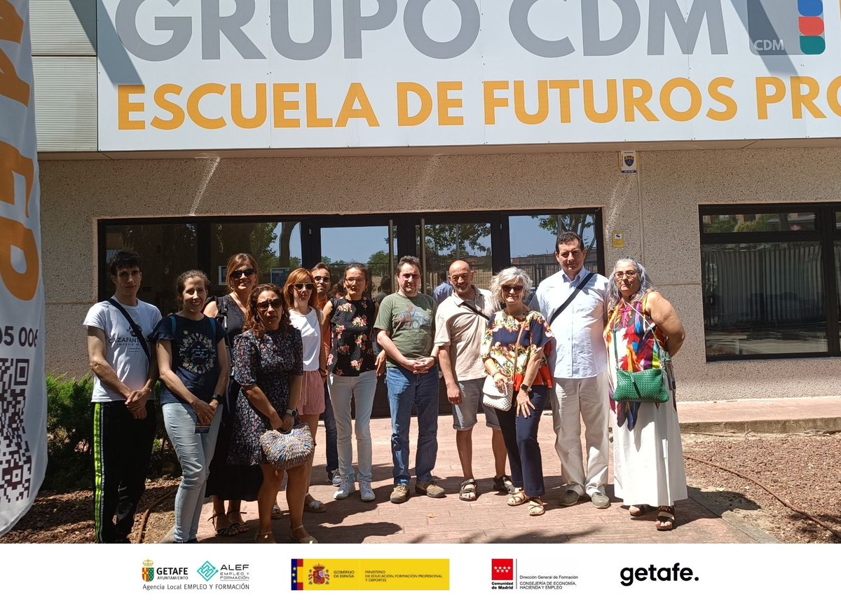 alefgetafe's tweet image. 📚🚀 ¡La enseñanza se construye explorando el mundo que queremos transformar!

Esta semana, nuestro alumnado del curso Habilitación para la docencia en grados A, B y C del sistema de Formación Profesional (SSCE0110) finaliza su formación. Y para cerrar esta etapa, han compartidos…