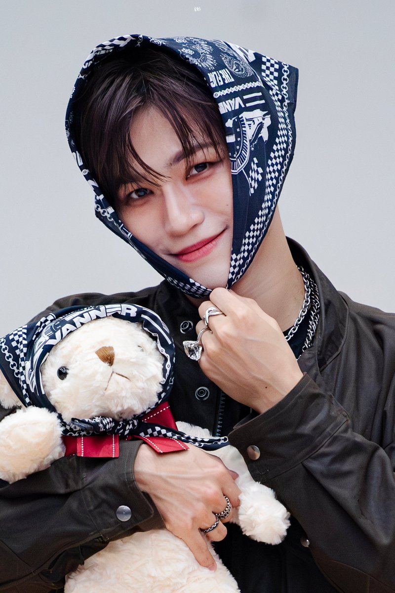 241027 인사이드레코드 팬사인회

🐻‍❄️🐶

#VANNER #배너 #태환
#INSIDE_RECORD #에스플렉스센터2층