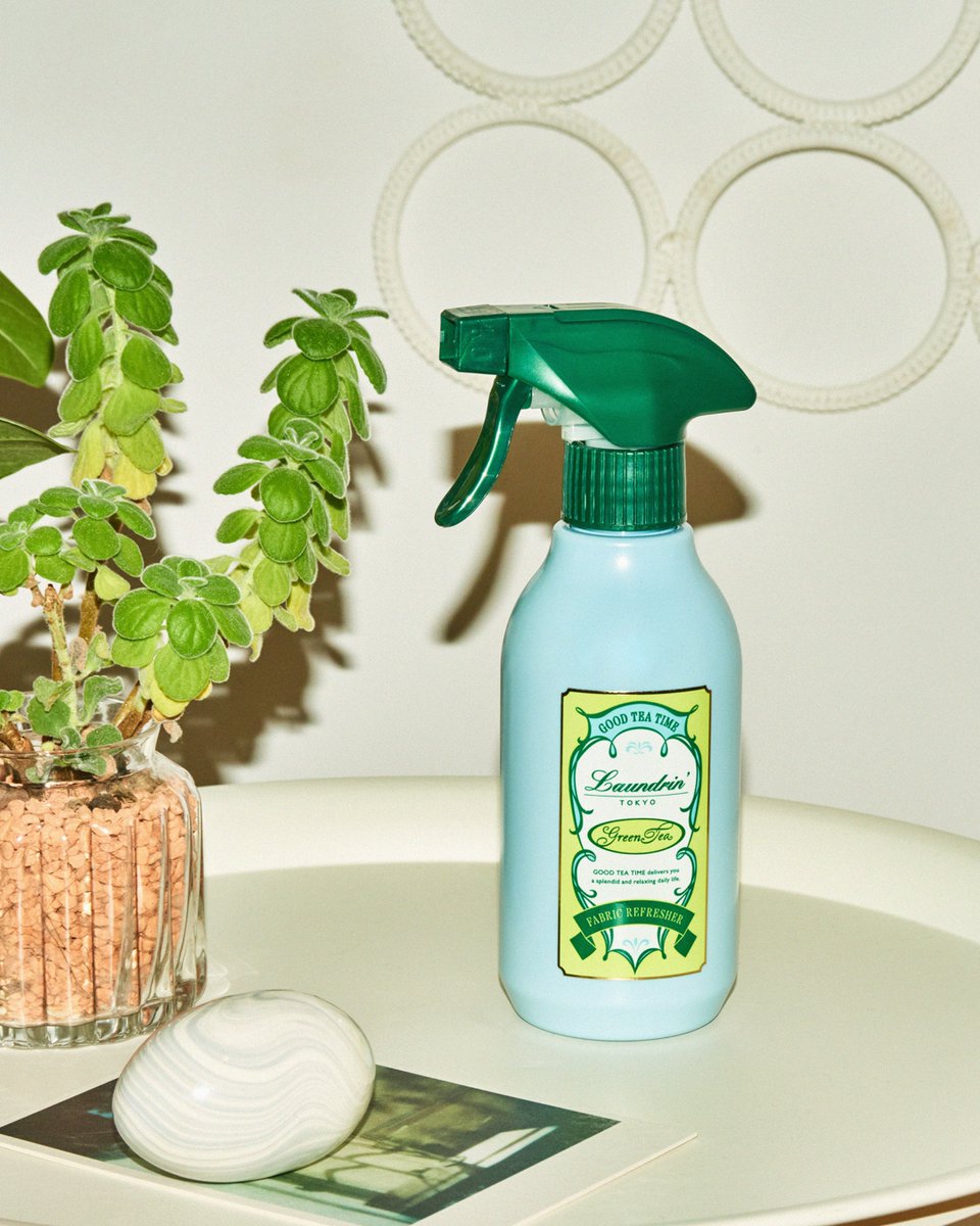 いつもの時間がもっと楽しくなるティーフレグランスシリーズ「GOOD TEA TIME」。
グリーンティーの香りは、日本人の暮らしに馴染みが深い“和”の香りに爽やかなシトラスの香りをブレンド🍵

ファブリックミストは、空間の香りを楽しむルームフレグランスとしてもご使用いただけます。

#ネイチャーラボ