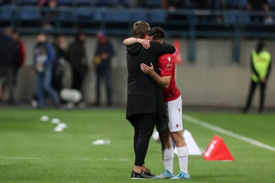 Jaroslaw Krolewski (@jarokrolewski) on Twitter photo To nie były łatwe 40 dni po nieudanej próbie awansu do ESA i późniejszych tragicznych wydarzeniach.
Życie trwa jednak dalej 🔵⚪️🔴 <a href="/WislaKrakowSA/">Wisła Kraków</a> a najlepszym lekarstwem jest wymyślanie przyszłości.
#gowisla
bilety.wislakrakow.com To nie były łatwe 40 dni po nieudanej próbie awansu do ESA i późniejszych tragicznych wydarzeniach.
Życie trwa jednak dalej 🔵⚪️🔴 <a href="/WislaKrakowSA/">Wisła Kraków</a> a najlepszym lekarstwem jest wymyślanie przyszłości.
#gowisla
bilety.wislakrakow.com
