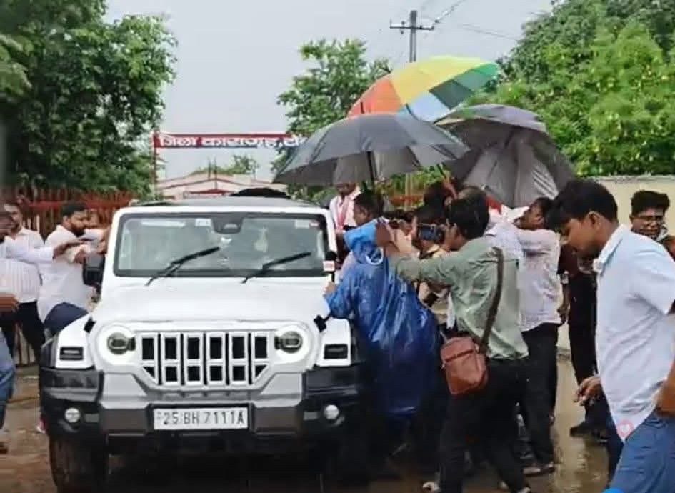 नरेश भाई बाहर आ गए है.! इंक़लाब जिंदाबाद.! 

#WelcomeNareshMeena