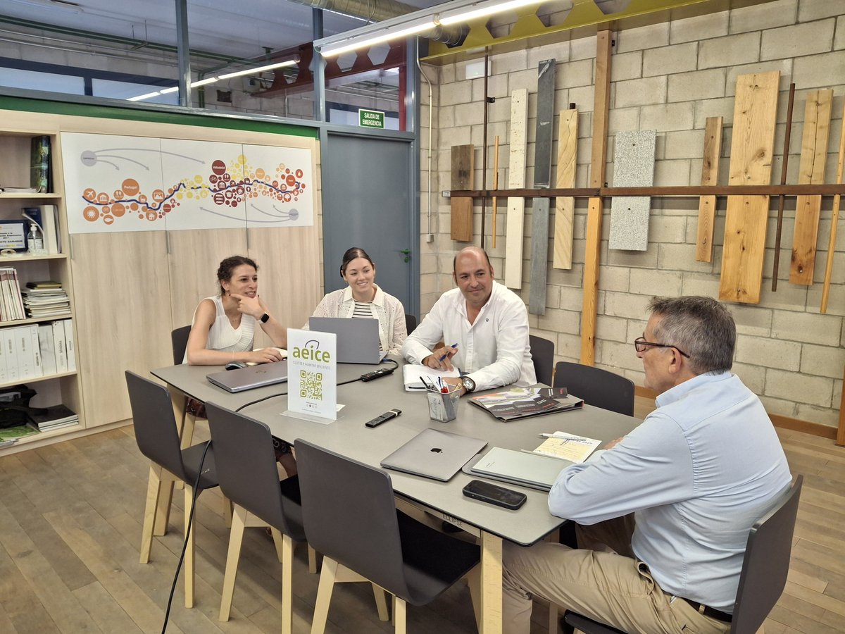 AEICE Clúster de Hábitat Eficiente (@clusteraeice) on Twitter photo ¡Damos la bienvenida al clúster a <a href="/prainsa/">Prainsa News</a> !
Con motivo de su adhesión al Clúster, nos ha visitado Justo Mateos Casado, Responsable Comercial de Prainsa, con el objetivo de estrechar lazos, compartir proyectos y seguir generando sinergias para futuras colaboraciones. ¡Damos la bienvenida al clúster a <a href="/prainsa/">Prainsa News</a> !
Con motivo de su adhesión al Clúster, nos ha visitado Justo Mateos Casado, Responsable Comercial de Prainsa, con el objetivo de estrechar lazos, compartir proyectos y seguir generando sinergias para futuras colaboraciones.
