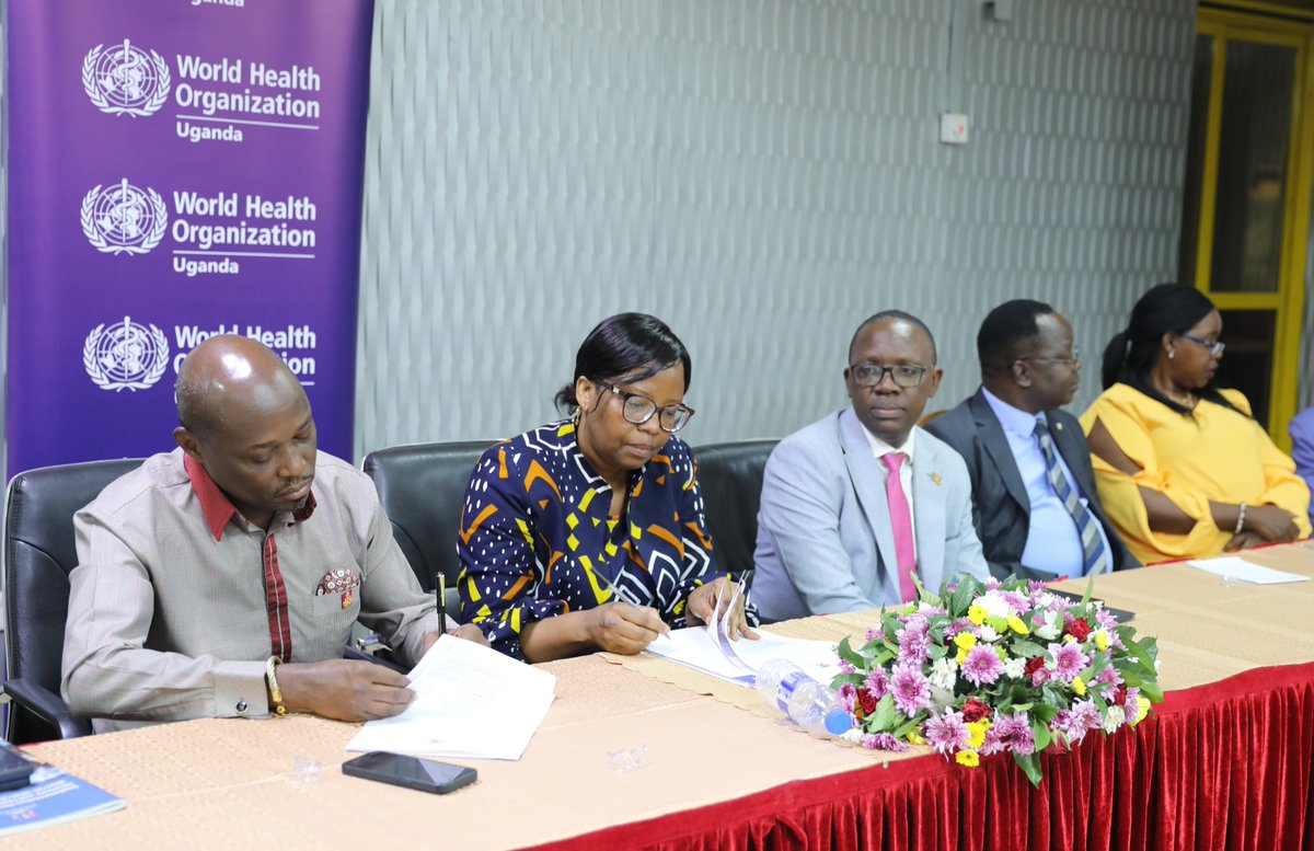 ALMA_2030's tweet image. Last week, we had the pleasure of joining @MinofHealthUG, @WHOUganda &amp;amp; partners to validate the findings of Uganda’s Mid-Term Malaria Programme Review &amp;amp; endorse the aide-mémoire.

We commend 🇺🇬’s strong leadership, which has helped reduce inpatient #malaria mortality by 39% &amp;amp;…