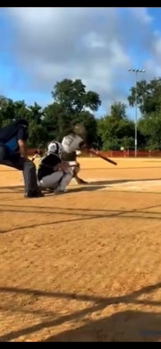 Tearamirez13's tweet photo. Had a blast at Nightmare Classic Showcase my team had some great close games we finished the weekend 3-2-1 thank you to the coaches who came to see our team and our uncommitted teammates, i finished 6-12 with my 7 th bomb in 5 weeks next stop Biasi memorial showcase https://t.co/fSLRGZt8Kw