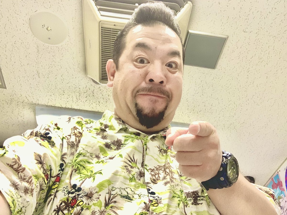 ジェームス英樹 (@jamesradiomanh) on Twitter photo 台風の影響がぁ、、な月曜日。
#LuckyFM茨城放送「#夜遊びジェームス」20時から🎙️
テーマ「秋の改編乗り切る為にやることで夜遊び」
yj@lucky-ibaraki.comまで🎵
#ジェームス英樹
#茨城のローカルスター
#バーガーバカ 台風の影響がぁ、、な月曜日。
#LuckyFM茨城放送「#夜遊びジェームス」20時から🎙️
テーマ「秋の改編乗り切る為にやることで夜遊び」
yj@lucky-ibaraki.comまで🎵
#ジェームス英樹
#茨城のローカルスター
#バーガーバカ