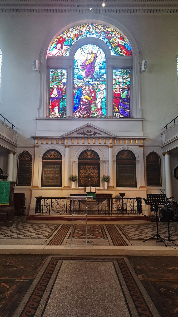 Respite matters.  It should be a key part of everyone's working day.
Clerkenwell has some great spaces to stop and rest. 
A walk and a coffee ..... and relax