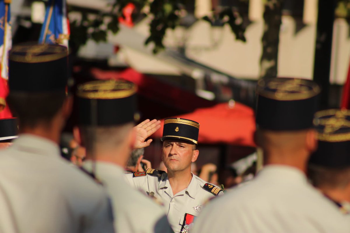 CDC3RAMa's tweet image. 🔥 Fierté &amp;amp; honneur à #Draguignan pour un #14JUILLET vibrant de patriotisme !
Commandement des troupes 🇫🇷 : EI, EA, #3RAMa, 1RCA, GSC, pompiers, sécurité civile, alliés italiens 🇮🇹 &amp;amp; drapeaux d’anciens.
Démonstration des Forces Morales Nationales.
#FiersDeNosSoldats