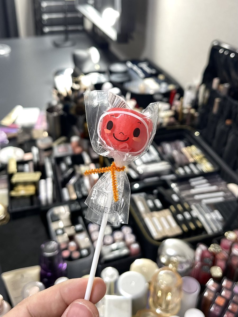 SASAMAKE STUDIO】
メイクレッスン開催スケジュール最新版📍
撮影等の関係でスケジュール少し変わりました。
東京7月分残りわずかです。お申込みお待ちしております🙇🏻‍♂️

東京先着お申込みフォーム
→ forms.gle/gXU4CeGVjiKB2n…

大阪 9月11日(木)〜13日(土)
→ forms.gle/U1sMbXgbXsTaj6…