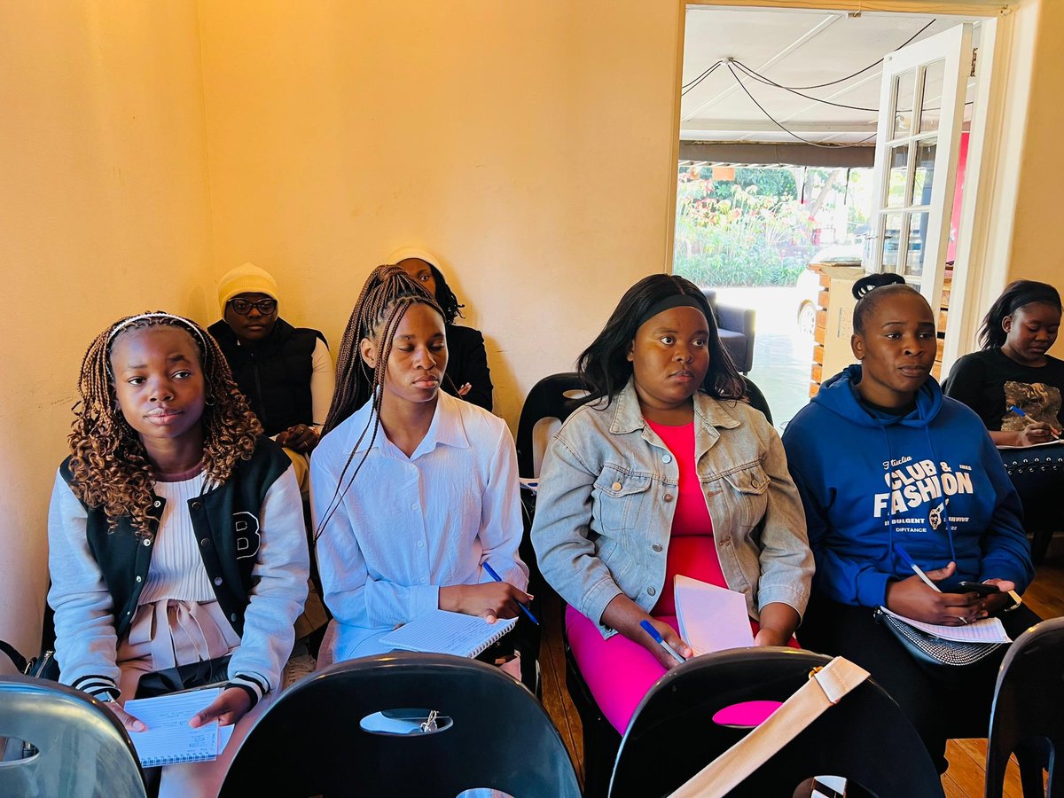 vimbayie08's tweet image. I had a wonderful time learning about Technology-Facilitated Gender-Based Violence (TFGBV) this Saturday at a workshop organized by the Pada Platform. This essential workshop was especially timely, given that we are living in the digital era.
#girlpower
#hervoiceherpower
