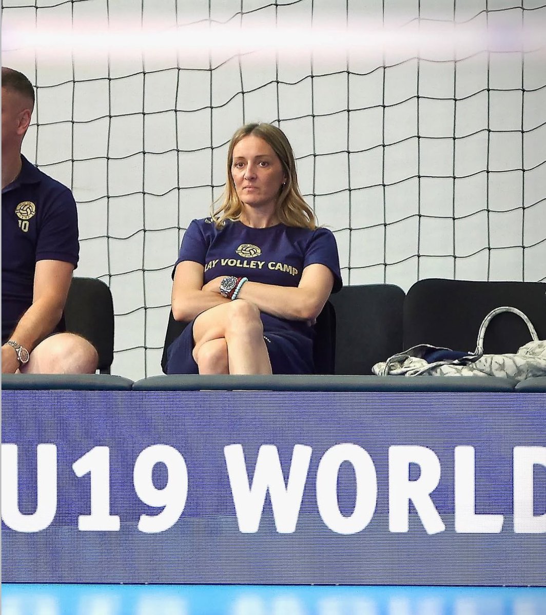 Future coach? 🥲

👀 Bir voleybol yaz kampında görev alan Maja Ognjenovic, Sırbistan’ın altyapı müsabakasını yerinde takip etti.