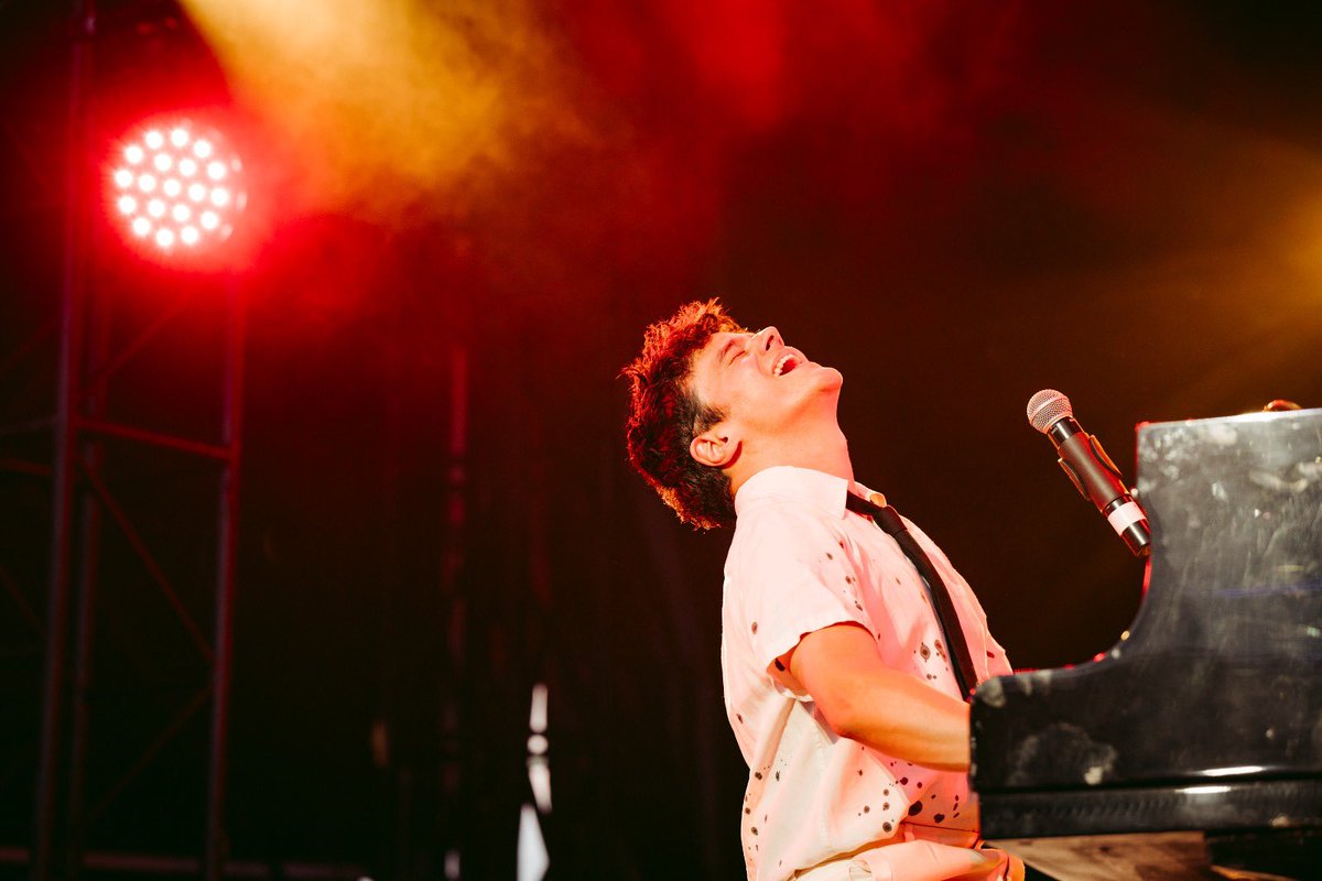 midascampaigns's tweet image. It’s over & out for @henleyfestival 2025, which closed with a bang last night! 💫
Concluding a star-studded week of performances on the Floating Stage were global music sensations @jamiecullum & @bocelli_matteo, with @yolandabrown filling the Festival Club with beats from her…