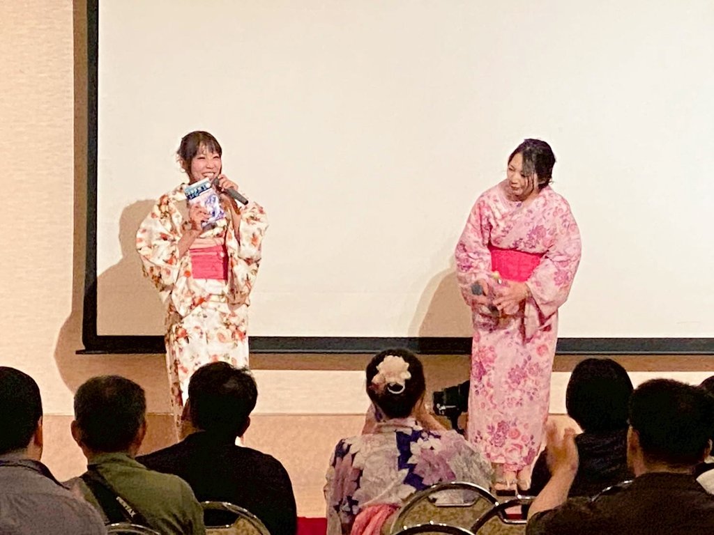 #おもちゃ函 でのステージのお写真を頂きました！

佐々木柚奈先生の浴衣姿、可愛いかったな🌸