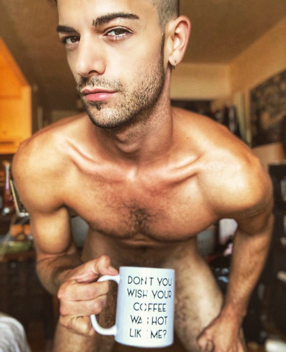 Good morning my dears! I start this Monday with a delicious CaffeeLatte &amp; our so sexy teaser <a href="/corykanexxx/">Cory Kane</a>! Have a sexy start to your week! ☕️😇😈🙃😉😘