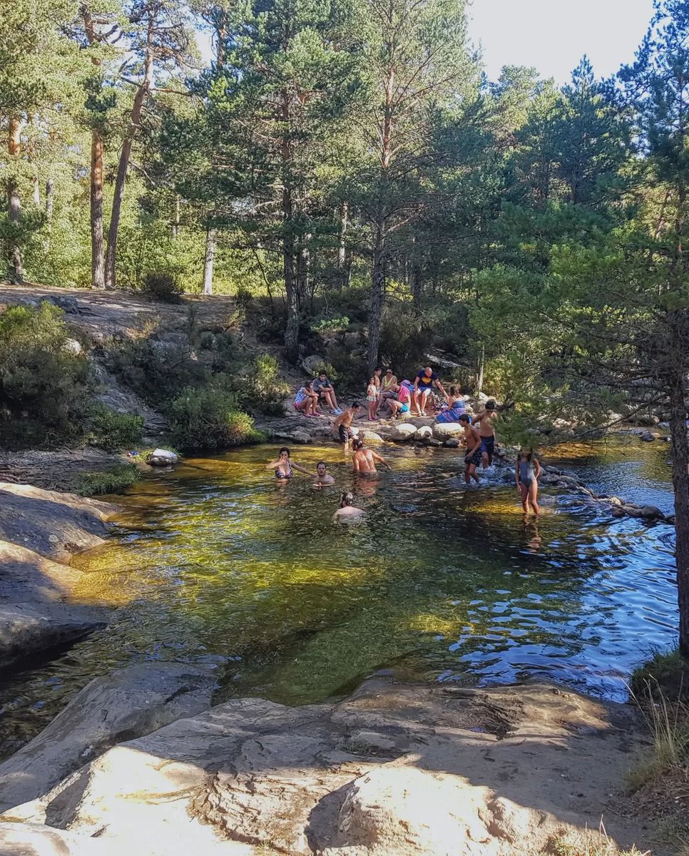 ¿Que viene el #calor? Pues le ponemos fácil solución. 
Un #bañito en el #Jacuzzi rejuvenecedor del #Duero.
Este espectacular enclave conocido como LA CALDERA se encuentra a tan solo unos cientos de metros de #DuruelodelaSierra #Soria
#castillayleon #España #spain
<a href="/CyLEsVida/">Turismo Castilla y León</a>