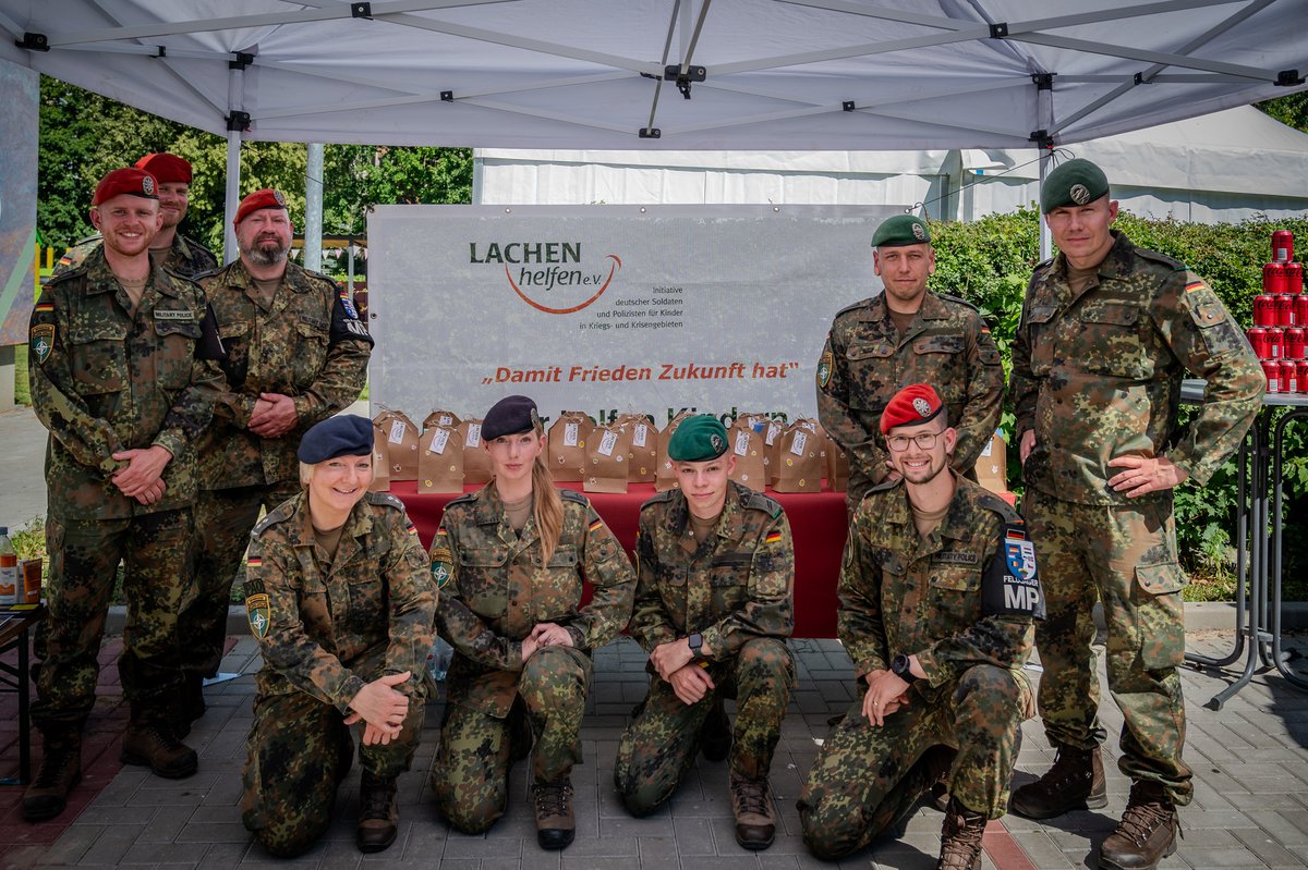 mnbg_lithuania's tweet image. A summer day to remember🌞 Our soldiers from our #MNBGLTU joined @lachen_helfen_ev at the Pastoge Children`s Home in Kaunas. With games, small prizes and military vehicles to explore, the smiles said it all. Special thanks to our Military Police team who made the parcours. #NATO