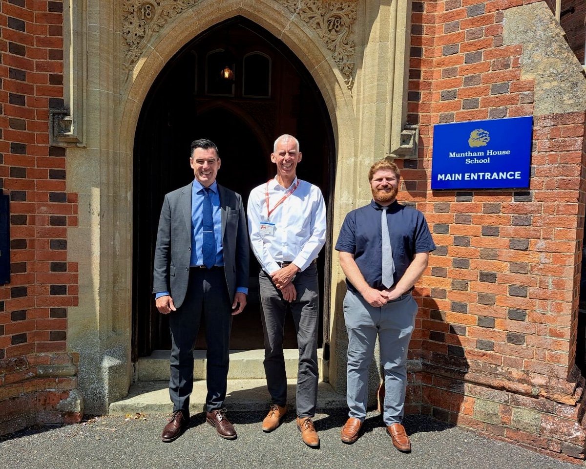 John Milne MP 🔶 (@johnmilneld) on Twitter photo It was great to visit <a href="/MunthamHouseSch/">MunthamHouseSchool</a> and meet with Principal Harry Anderson and Deputy Principal Andrew Barnes.This incredible school supports children with special educational needs. It is a model of what’s possible and what should be fighting for nationwide. It was great to visit <a href="/MunthamHouseSch/">MunthamHouseSchool</a> and meet with Principal Harry Anderson and Deputy Principal Andrew Barnes.This incredible school supports children with special educational needs. It is a model of what’s possible and what should be fighting for nationwide.