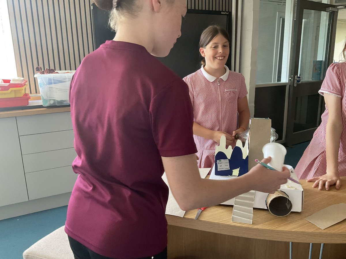 PDA_Y5's tweet image. We have been making 3D models of buildings in Art… to bring our study of Architecture to an end! Some brilliant structures with consideration of sturdiness and how to form the building shapes using a selection of materials! #pdaart 

We loved working together to build these!