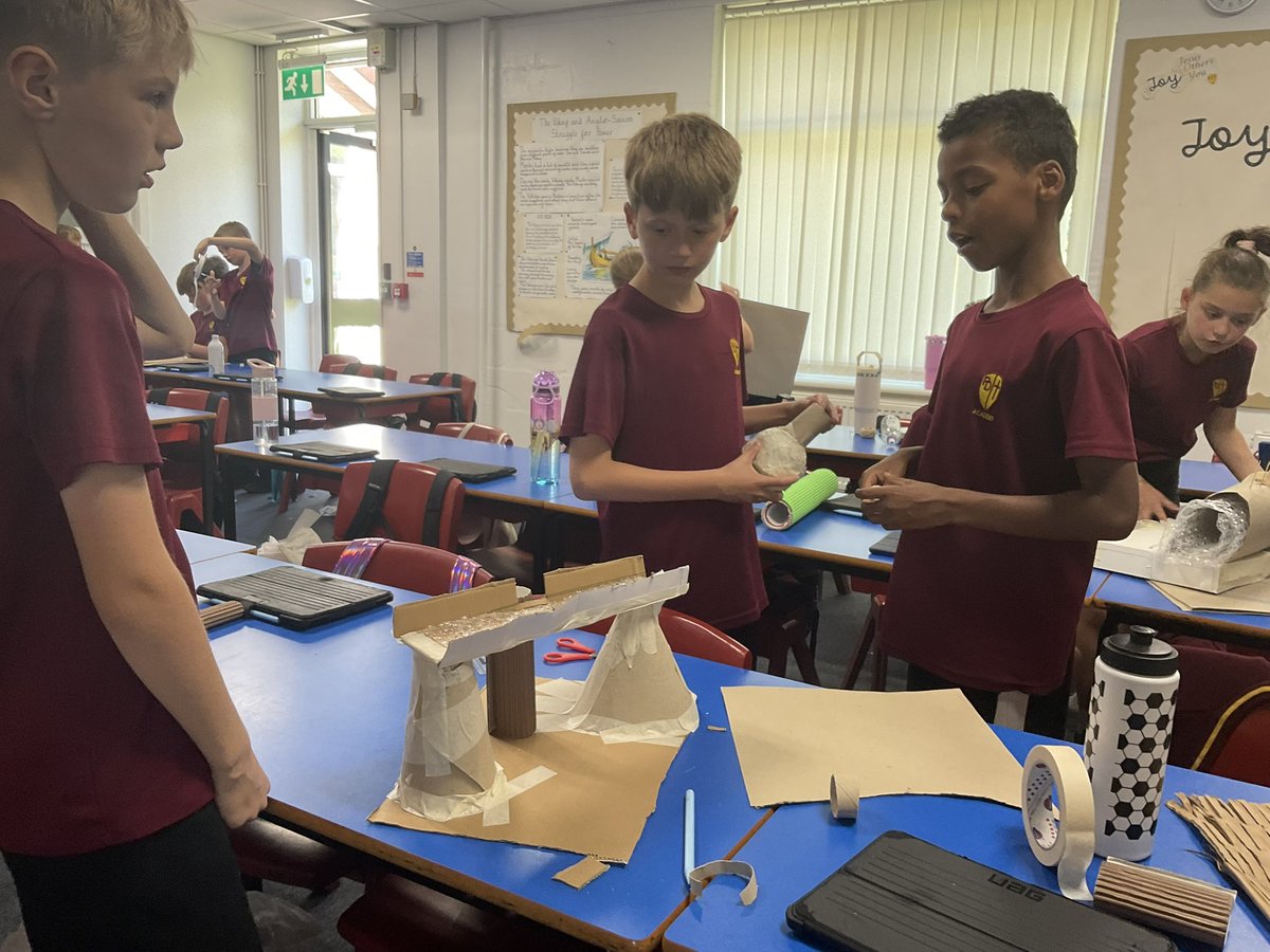 PDA_Y5's tweet image. We have been making 3D models of buildings in Art… to bring our study of Architecture to an end! Some brilliant structures with consideration of sturdiness and how to form the building shapes using a selection of materials! #pdaart 

We loved working together to build these!
