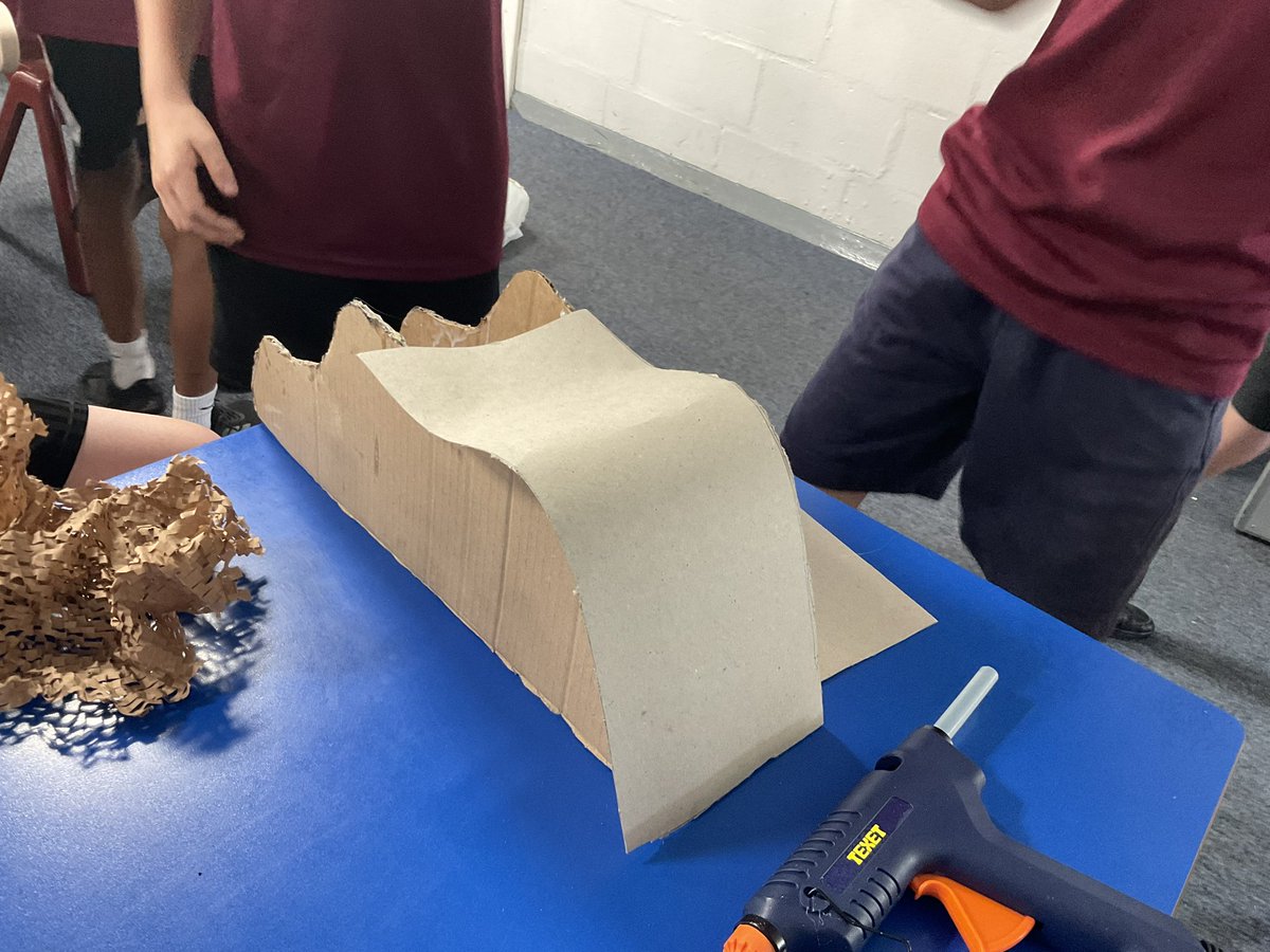 PDA_Y5's tweet image. We have been making 3D models of buildings in Art… to bring our study of Architecture to an end! Some brilliant structures with consideration of sturdiness and how to form the building shapes using a selection of materials! #pdaart 

We loved working together to build these!