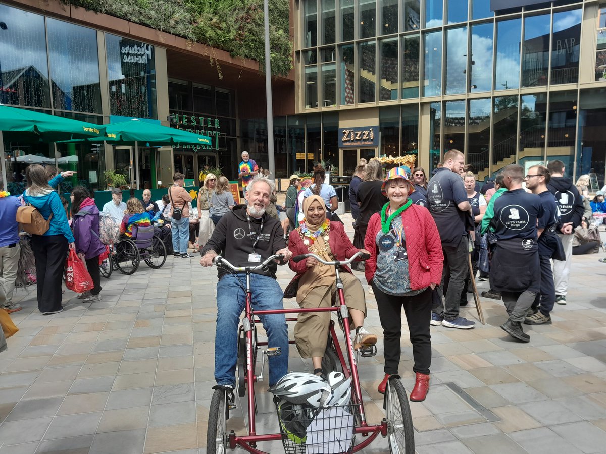MayorChester's tweet image. The City of Chester celebrated Disability Pride Parade last week marking its 5th year.
The Kaleidoscope Pride Parade is a vibrant celebration for anyone who identifies as disabled or neurodiverse, along with their amazing support workers.
#DisabilityPride #KaleidoscopeParade