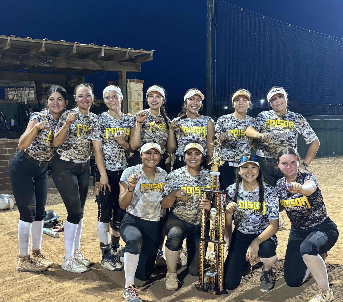 CeliaMarquez25's tweet image. TX Elite Championship Day 4...✅️ We came up short in the Championship game, but So proud of how we battled! I went 3 for 3 w/ a 2B In the last inning to get us closer. So grateful for this opportunity! @TAMUKSB @CAASoftballAdv @LineDsoftball @SBRRetweets @LL7NV @IHartFastpitch