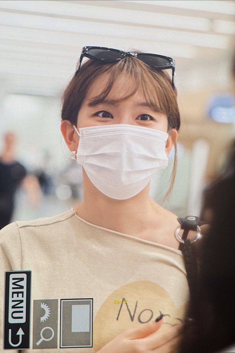 sensible_k's tweet image. 250714 입국 #슬기 #seulgi 착순🫳