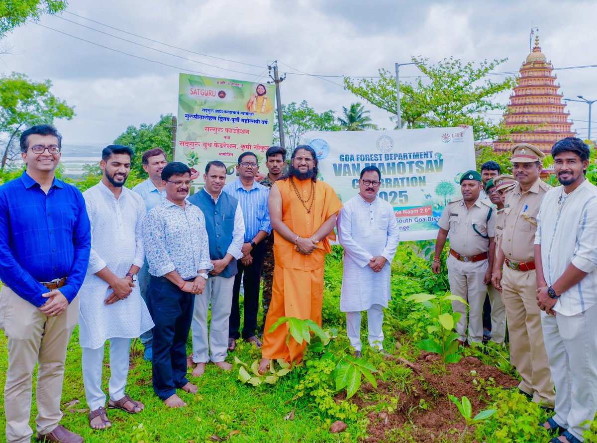 Sadgurudev_Goa's tweet photo. Even on the harshest rocks, trees find a way to grow — teaching us resilience, strength, and the will to thrive.
Celebrated Van Mahotsav @tapobhoomigoa, in the presence of Hon’ble Social Welfare Minister of Goa Subhash Phaldesai and the Officials of @goaforests Department Govt. of Goa — promoting green awareness and respect for nature’s strength.
Let us learn from the trees🌳🌴 : to stand tall, stay rooted, and grow — no matter the terrain. 

#VanMahotsav #SadgurudevGoa #TapobhoomiGoa