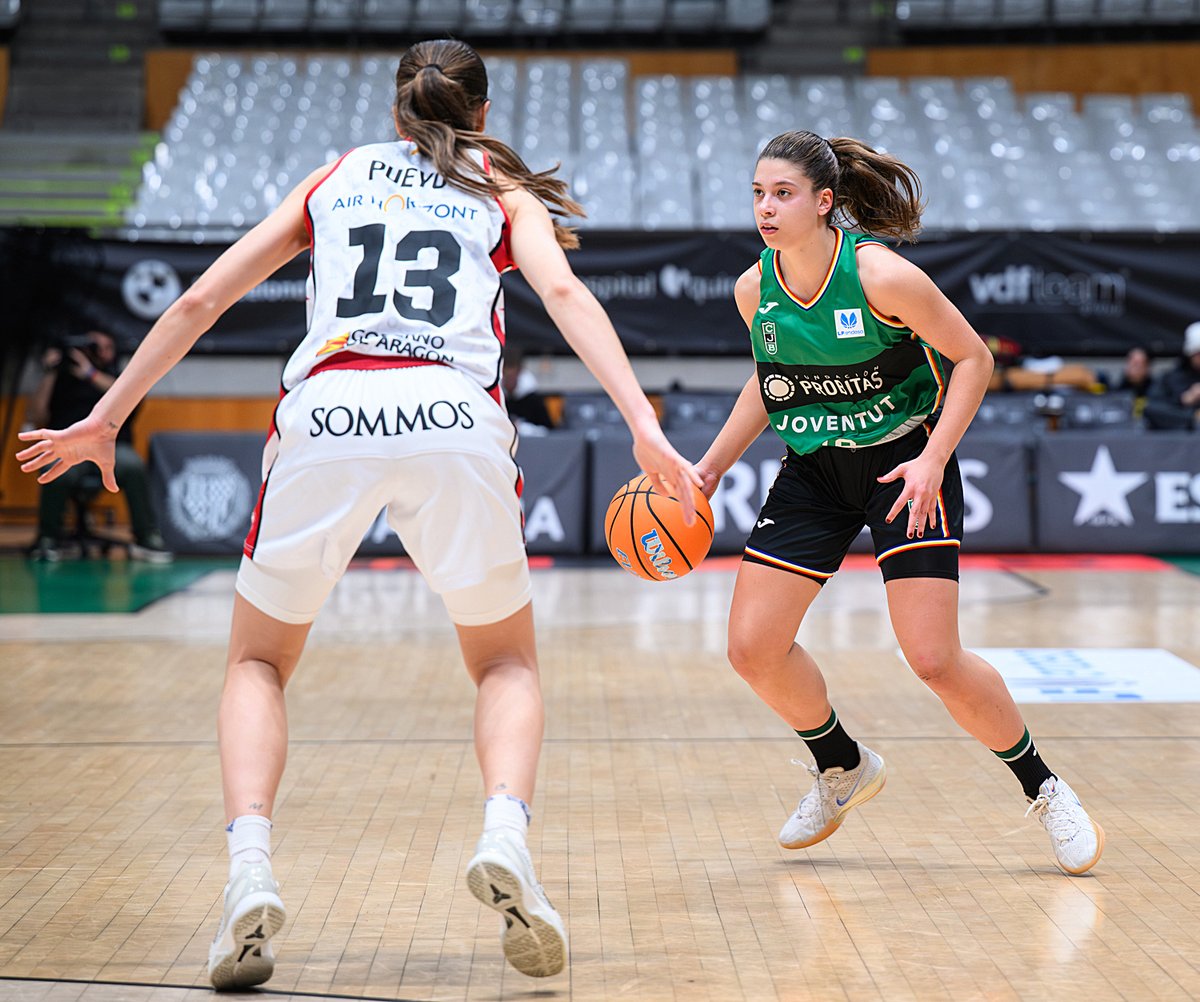 🟩⬛️ 𝙸𝚗𝚎́𝚜 𝚂𝚊𝚗𝚝𝚒𝚋𝚊́𝚗̃𝚎𝚣 𝙷𝚎𝚛𝚛𝚎𝚛𝚘 2⃣0⃣2⃣7⃣

💪 A continuar creixent plegats, <a href="/inessantibanezz/">Ines Santibañez Herrero</a>!

#CityOfBadalona #LFEndesa