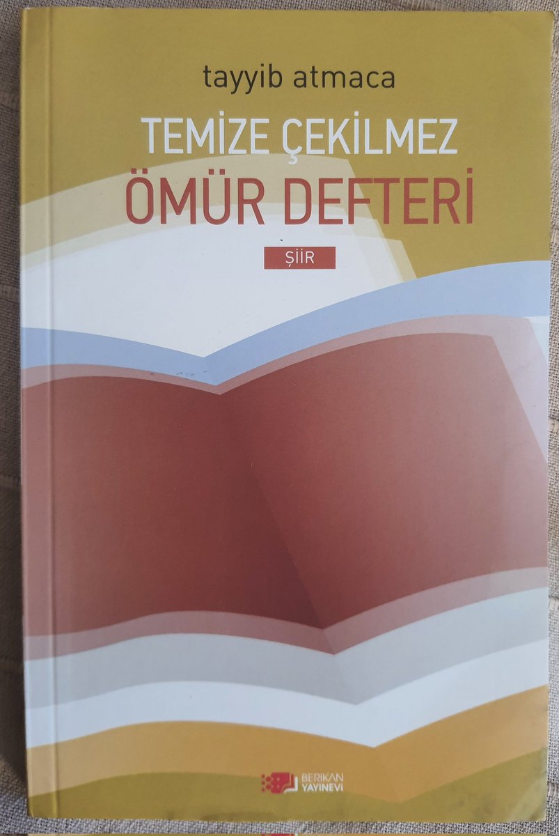 Ben Tayyib Atmaca gibi yazmıyorum. İnsanın "oluş"unu ifade etmesinin pek çok yolu var. Tayyib Atmaca, bize ait kadim bir yolu izliyor. "Oluş"la ilgili. Hürmete layık olan işe tam da budur: Üslup değil esas. Üslup değişir. Karşı olunması gereken "bozuluş"u oluş diye yutturmaktır.