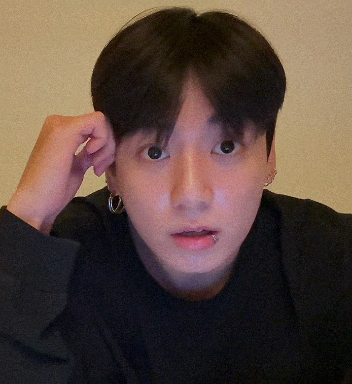 smol_kia's tweet photo. taekook https://t.co/scnJCntRTB