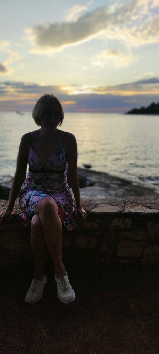 Silviadallava1's tweet image. L&apos; estate addosso.