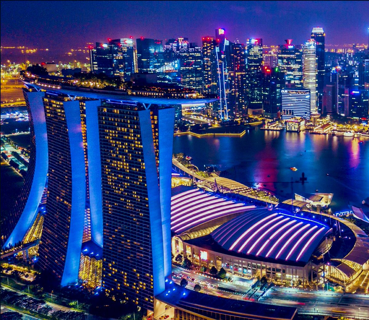 Singapore’s economy surges with a solid 4.3% YoY GDP growth in Q2 2025🇸🇬🔥
Despite global uncertainties, the Lion City continues to roar driven by strong manufacturing, finance, and tech sectors. A testament to resilience, innovation, and sound economic policy. 🏗️📊💼
