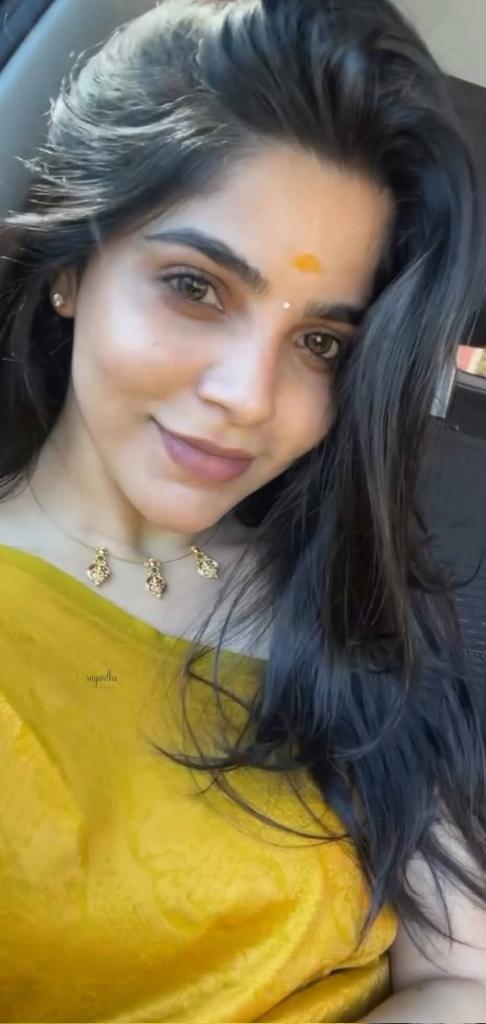 🪷🌿🌷Jay S🌷🌿🪷 (@jaykumarshah61) on Twitter photo <a href="/Queensugandha/">Sugandha Sharma</a> कुछ तेरी आगोश में
कुछ ही मेरी चाहत में तुम
कुछ तेरी उँगलियों का खेल
कुछ ही मेरी आहट में तुम
कुछ तेरे जिस्म की महक
कुछ ही मेरी रातों में तुम
तुम ही हो आग बदन
अब और क्या बाकी सनम… <a href="/Queensugandha/">Sugandha Sharma</a> कुछ तेरी आगोश में
कुछ ही मेरी चाहत में तुम
कुछ तेरी उँगलियों का खेल
कुछ ही मेरी आहट में तुम
कुछ तेरे जिस्म की महक
कुछ ही मेरी रातों में तुम
तुम ही हो आग बदन
अब और क्या बाकी सनम…