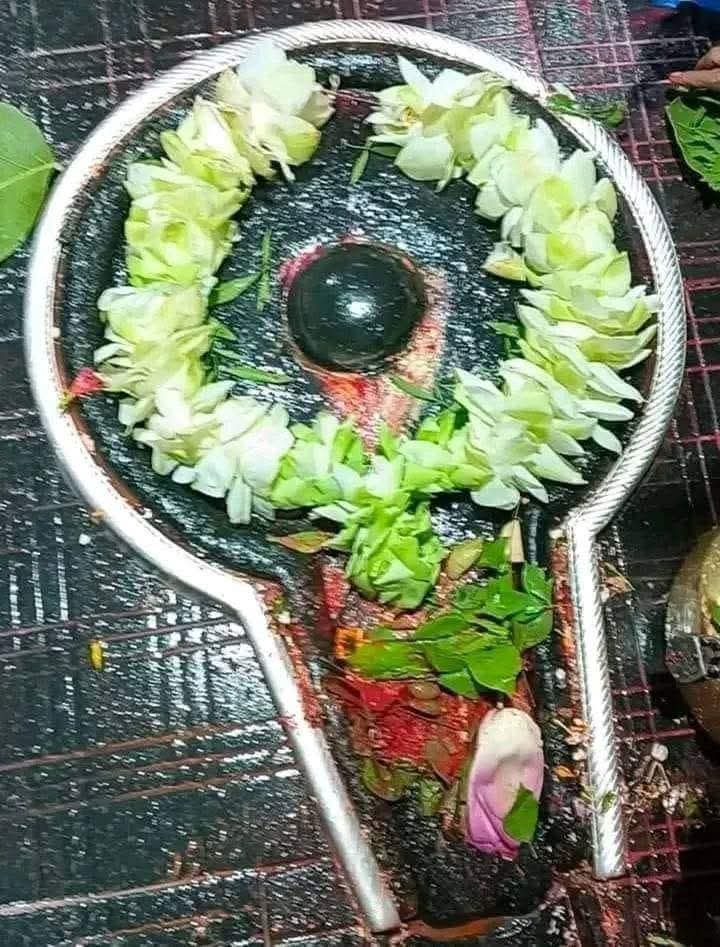 🕉️🥀🔱जय श्री बैजनाथ महादेव 🔱🥀🔱
🕉️🌾जय शिव शम्भू🌾🕉️
🌻🍂ॐ नमः शिवाय 🍂🌻
🔱🌿उज्जैनाधिपति 🌿🔱
🛎️🌿त्रिनेत्रधारी त्रिशूलधारी🌿
💚💓🚩परम पवित्र पावन श्रावण मास में करिये श्री बैजनाथ महादेव ज्योतिर्लिंग जी का आज का मंगला 💝🌿

🍄🥀जय मेरे महादेव जी कृपा करें 🥀🍄