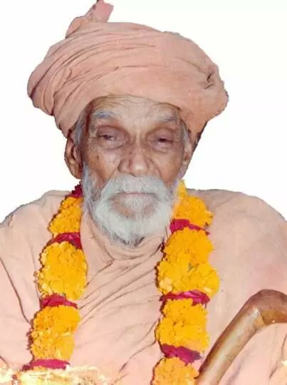 महान शिक्षा ऋषि वीतराग स्वामी कल्याण देव जी (विश्वकर्मा वंशीय) की पुण्यतिथि पर कोटि-कोटि नमन🙏💐
एक ऐसे महान संत जिन्होंने शिक्षा और चिकित्सा के क्षेत्र में अतुलनीय कार्य किये। हम सभी को उनके द्वारा किये गये सामाजिक कार्यों से प्रेरणा लेकर कार्य करना चाहिये।🙏❤️