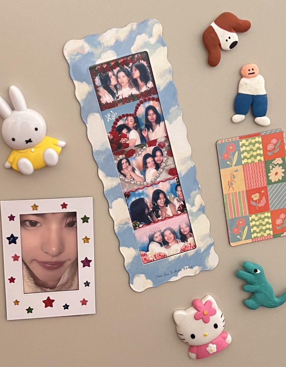 ⭐️🗄️อยากมาแนะนำไอเทมน่ารักอีกอย่าง Magnet Frame เป็นแม่เหล็กติดรูปคือสวยมาก 🍎ตกแต่งห้องคิ้วท์ๆได้เลย💭นี่เอามาติดคู่กับกับกาซาปองสุ่มสัตว์แม่เหล็กคือเข้ากันสุดๆค่า
