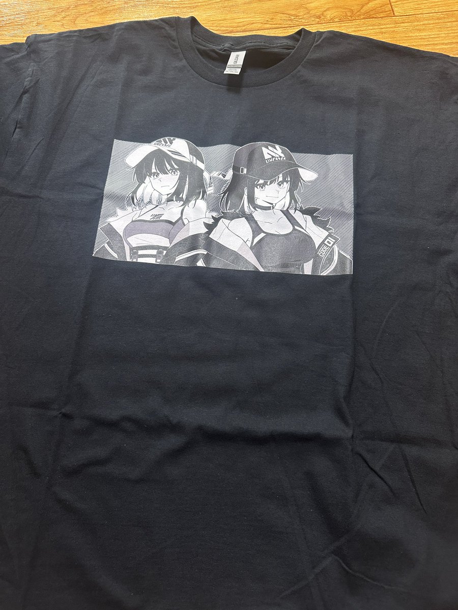 뎁마 티셔츠 도착!!
사진을 이쁘게 못찍어서 티셔츠에 비해 그림이 작아보이긴한데 실착하면 적당한 사이즈라 아주 만족
야시장에서 만나요