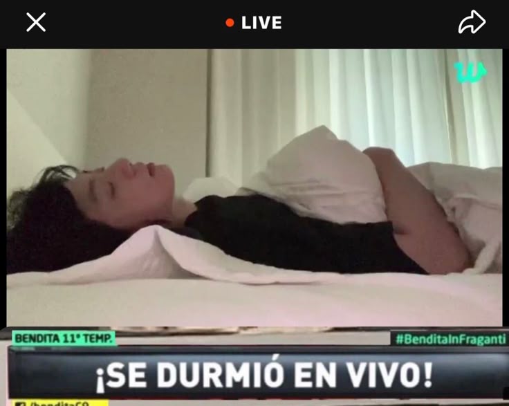 Las moradas con las canciones que esta cantando Jungkook