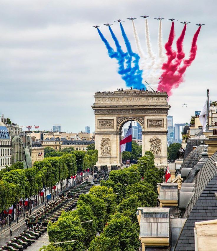 France Safety Travel (@francesafetytra) on Twitter photo Happy 14th Juillet everyone! 🇲🇫 Happy 14th Juillet everyone! 🇲🇫