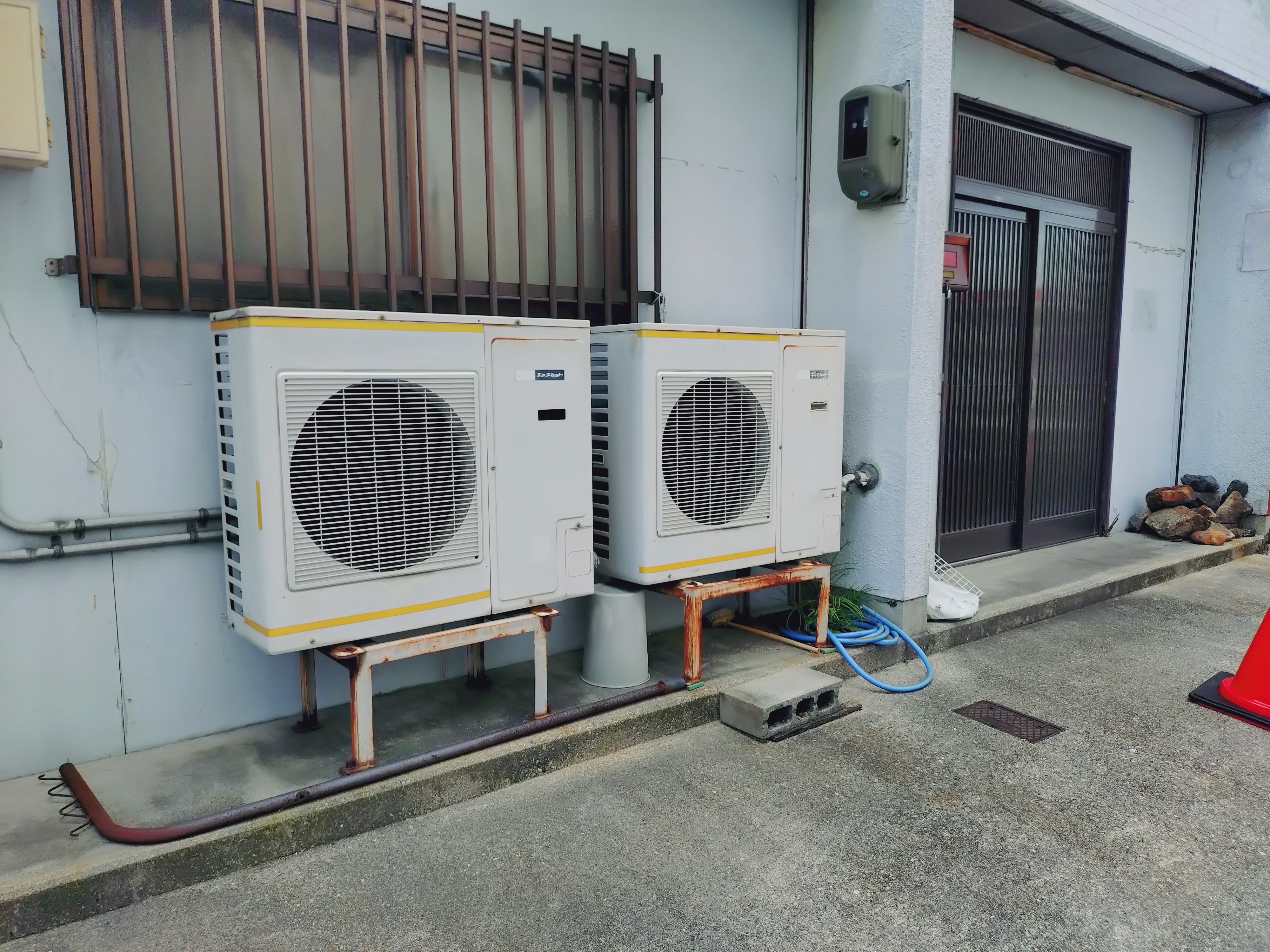 【Vu Le】室外機のみ タカラ産業 室外機ルーバー 【品番：SL4457】○ : 住設プロ