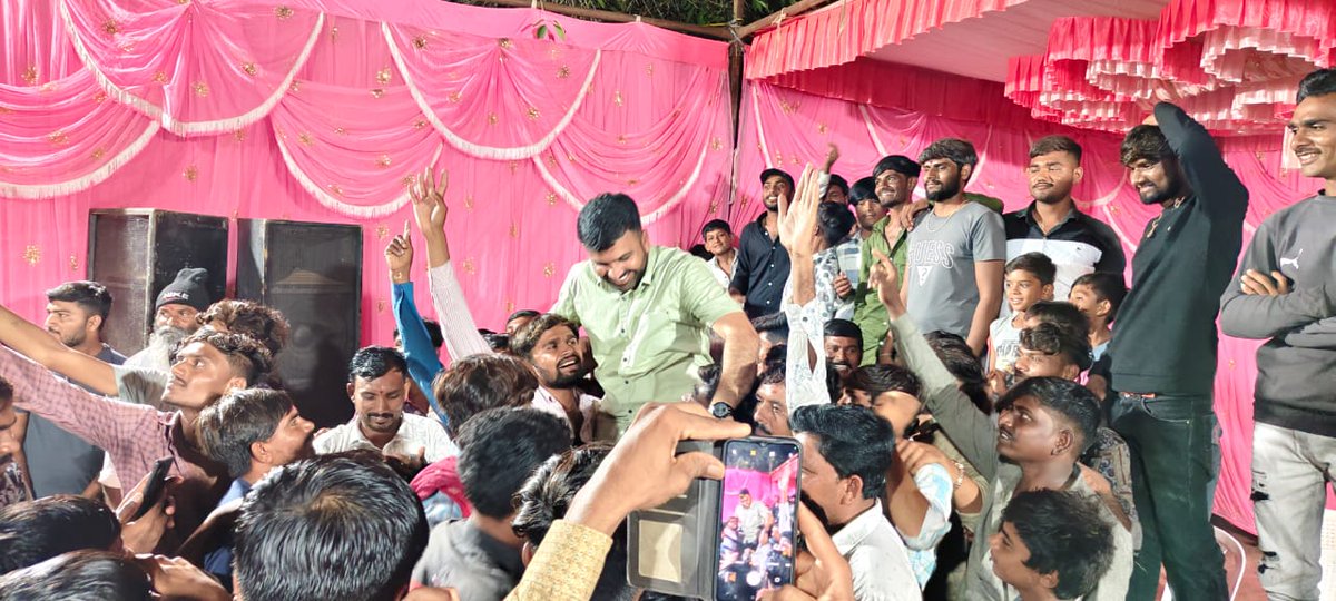 Raju Karpada (@rajubhaikarpad1) on Twitter photo เคเคฒ เคฆเฅเคฐ เคฐเคพเคค เคธเฅเคฐเฅเคเคฆเฅเคฐเคจเคเคฐ เคเคฟเคฒเฅ เคเฅ เคฎเฅเคฒเฅ เคฎเฅเค เคเคฟเคธเคพเคจเฅเค เคเฅ เคธเคพเคฅ <a href="/AamAadmiParty/">AAP</a> เคเคฟเคธเคพเคจ เคธเคเคเค เคจ เคเฅ เคฎเฅเคเคฟเคเค เคนเฅเคเฅค เคจเคฟเคเคฒเคพ เคนเฅเค เคเคจเคธเฅเคฒเคพเคฌ เคนเฅ เคฌเคคเคพเคคเคพ เคนเฅ เคเคฟ #เคเฅเคเคฐเคพเคค เคฎเฅเค เคเค เคฌเคกเคผเคพ เคชเคฐเคฟเคตเคฐเฅเคคเคจ เคเคจเฅเคตเคพเคฒเคพ เคนเฅเฅคเฅคเฅค เคเคฒ เคฆเฅเคฐ เคฐเคพเคค เคธเฅเคฐเฅเคเคฆเฅเคฐเคจเคเคฐ เคเคฟเคฒเฅ เคเฅ เคฎเฅเคฒเฅ เคฎเฅเค เคเคฟเคธเคพเคจเฅเค เคเฅ เคธเคพเคฅ <a href="/AamAadmiParty/">AAP</a> เคเคฟเคธเคพเคจ เคธเคเคเค เคจ เคเฅ เคฎเฅเคเคฟเคเค เคนเฅเคเฅค เคจเคฟเคเคฒเคพ เคนเฅเค เคเคจเคธเฅเคฒเคพเคฌ เคนเฅ เคฌเคคเคพเคคเคพ เคนเฅ เคเคฟ #เคเฅเคเคฐเคพเคค เคฎเฅเค เคเค เคฌเคกเคผเคพ เคชเคฐเคฟเคตเคฐเฅเคคเคจ เคเคจเฅเคตเคพเคฒเคพ เคนเฅเฅคเฅคเฅค