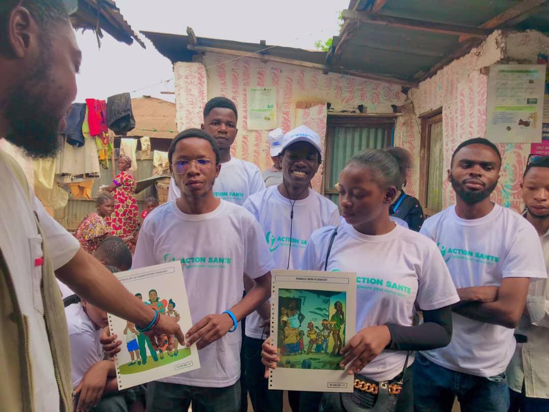 En pleine crise à l’Est de la #RDC, la santé mentale est une urgence silencieuse.
Cette semaine, Action Santé est sur le terrain pour prévenir le #choléra, lutter contre le #paludisme, accompagner psychologiquement et dire STOP aux #VBG.
Chaque action compte !
<a href="/OMSRDCONGO/">OMS RDC</a>
