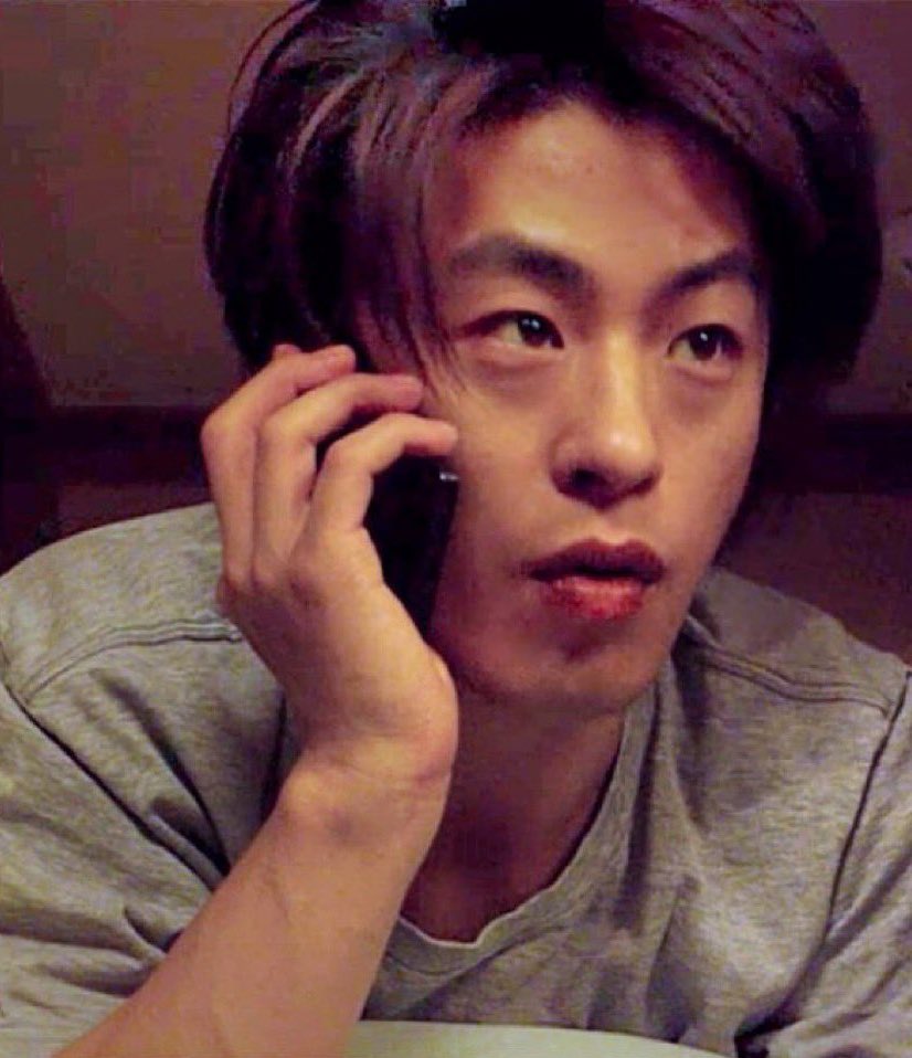 9kyo0oo's tweet photo. 나 서울대 갈거야
                                                          …택시비 줘? https://t.co/VCV4nMsjxp