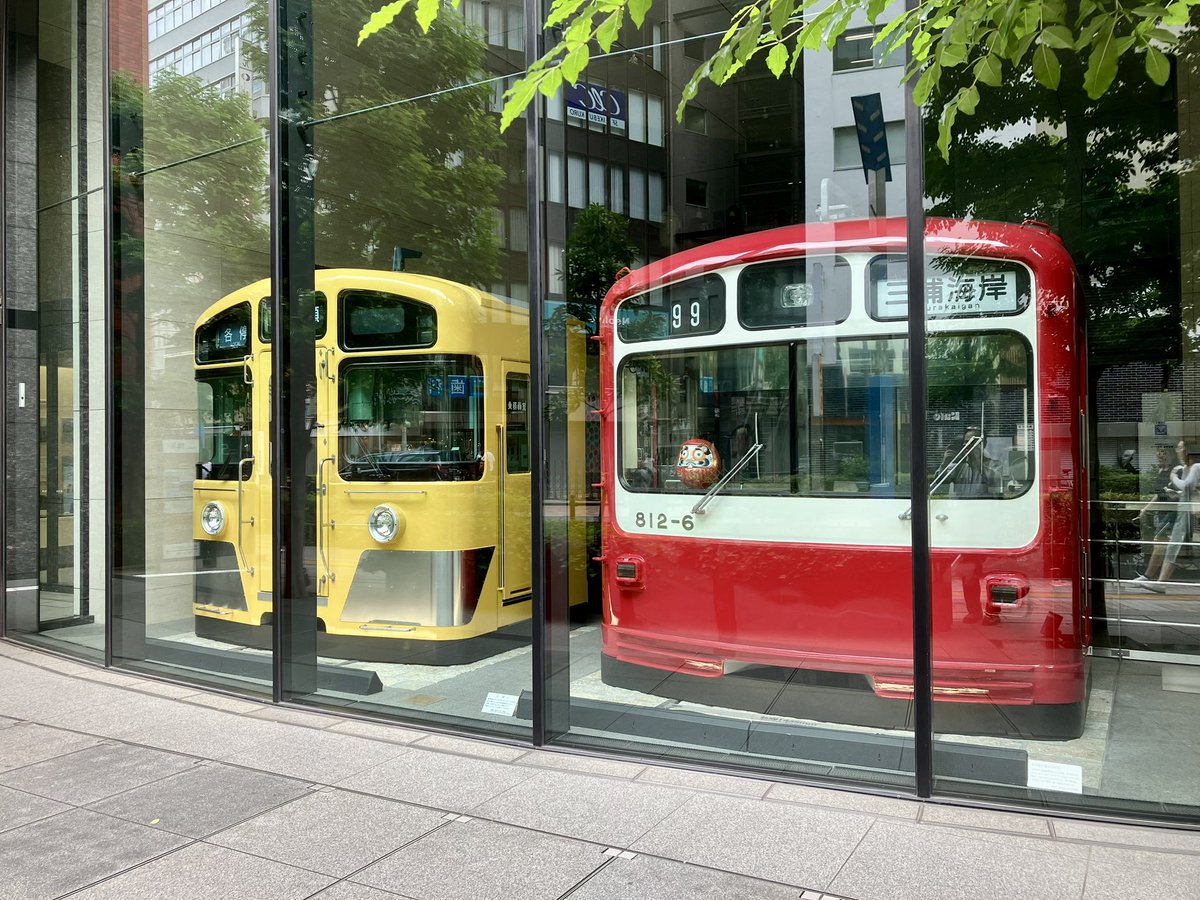 RM_nekopub's tweet image. 慶應大学鉄研OBで構成される鉄研三田会の写真展が、明日15日まで開催中です! 題材はまさに古今東西、現役学生さんの作品コーナーもあって頼もしく感じました。明日最終日は早めの16時終了ですのでご注意下さい。