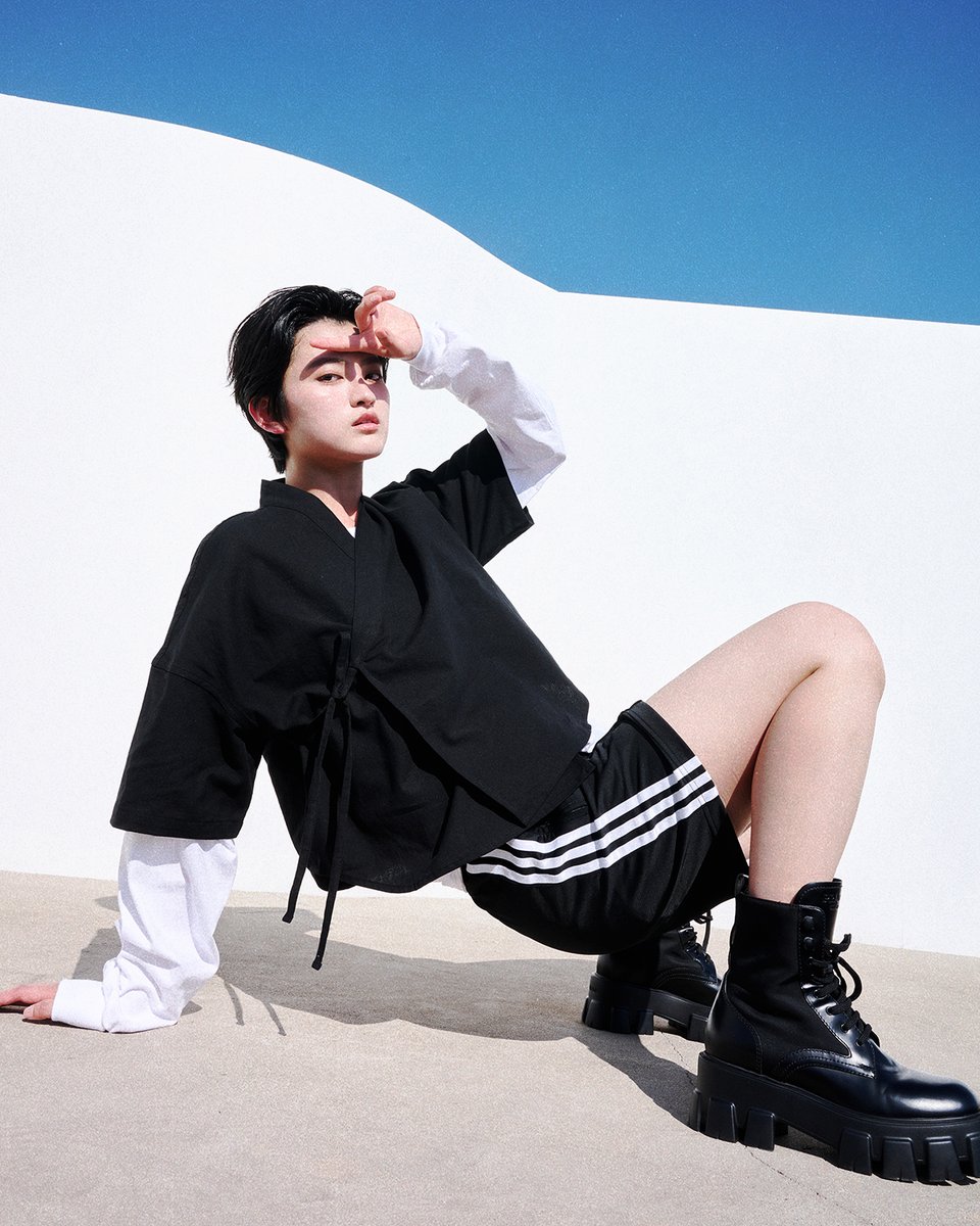 퓨서에서 만든 생활 한복은 '생활' 속에서 입을 수 있도록 제작하였습니다. 깔끔한 디자인, 저렴한 가격, 손쉬운 세탁까지 모두 일반 의류와 동일합니다.

한복을 생활 속에, 생활 속에 한복을

📌7월 16일 오후 6시에 오픈됩니다!
bebravefuseo.com