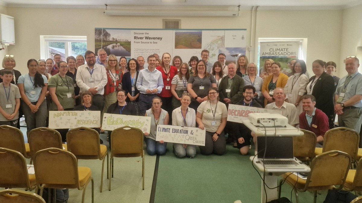 TyndallCentre's tweet image. "Dull dynamite" in action: 🏫 From biodiversity mapping to energy-saving upgrades, 36 schools in #WaveneyValley are leading by example through WaveSEA - an alliance of climate-ready schools #ClimateAction #ClimateAmbassadors

📖 tyndall.ac.uk/news/adrian-ra…